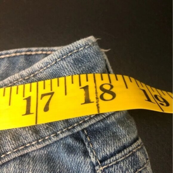 Jennifer Lopez Jean Shorts Faded Blue Embellished Bling Turned Up Cuffs - Picture 4 of 7